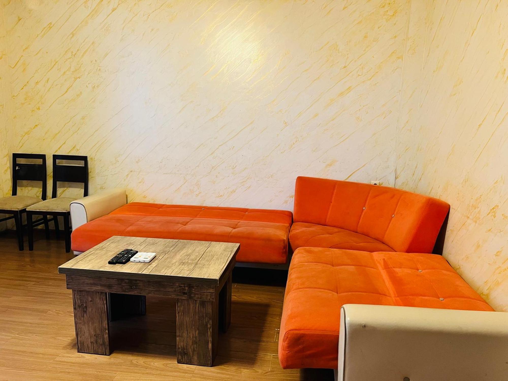 Apartments Nita バトゥーミ エクステリア 写真
