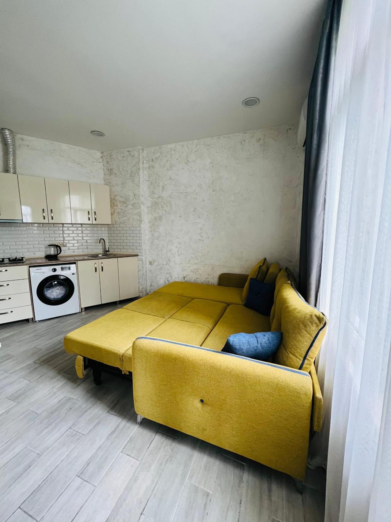 Apartments Nita バトゥーミ エクステリア 写真