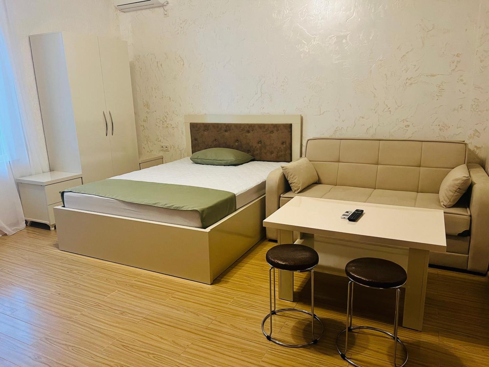 Apartments Nita バトゥーミ エクステリア 写真