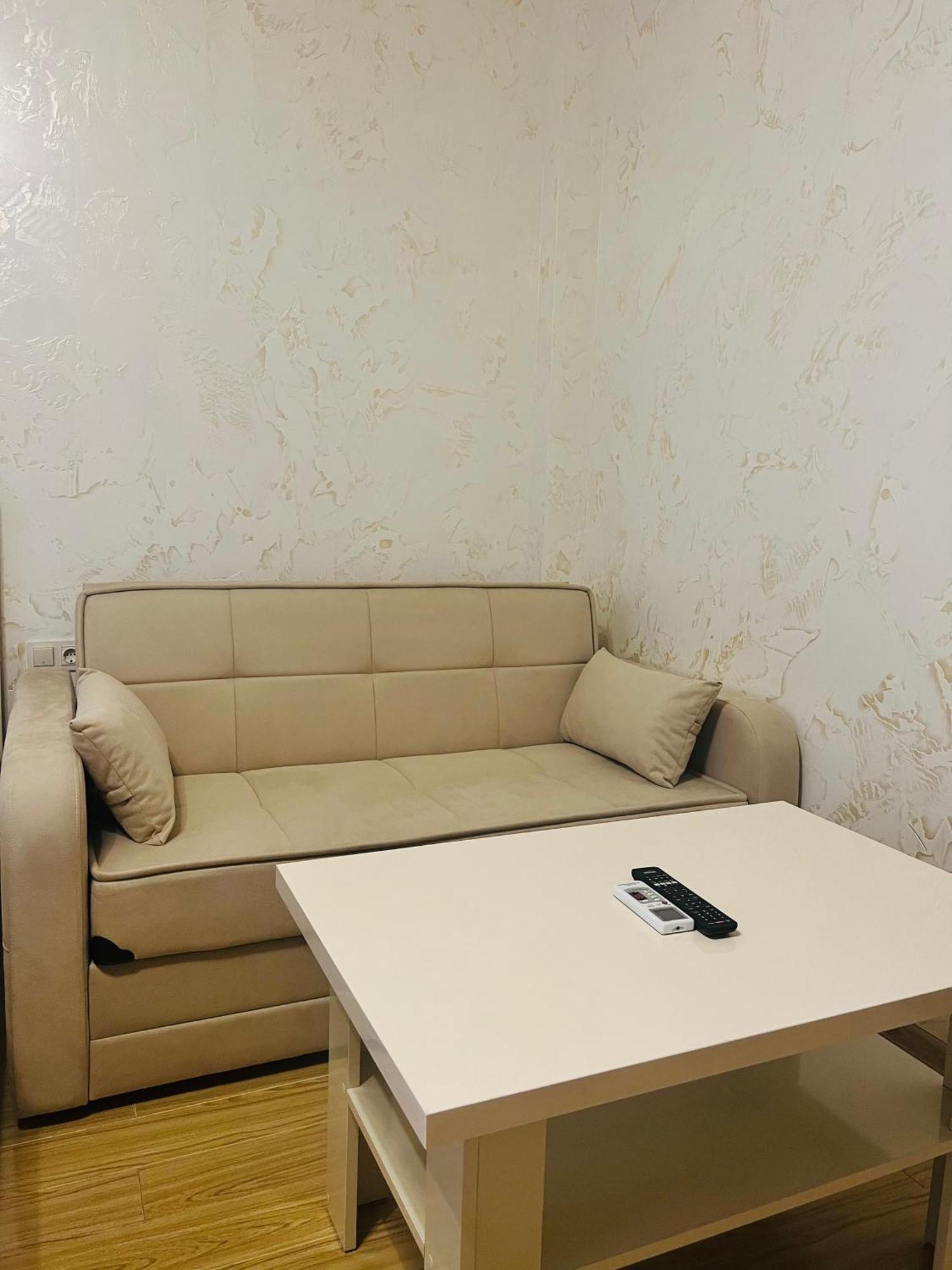 Apartments Nita バトゥーミ エクステリア 写真