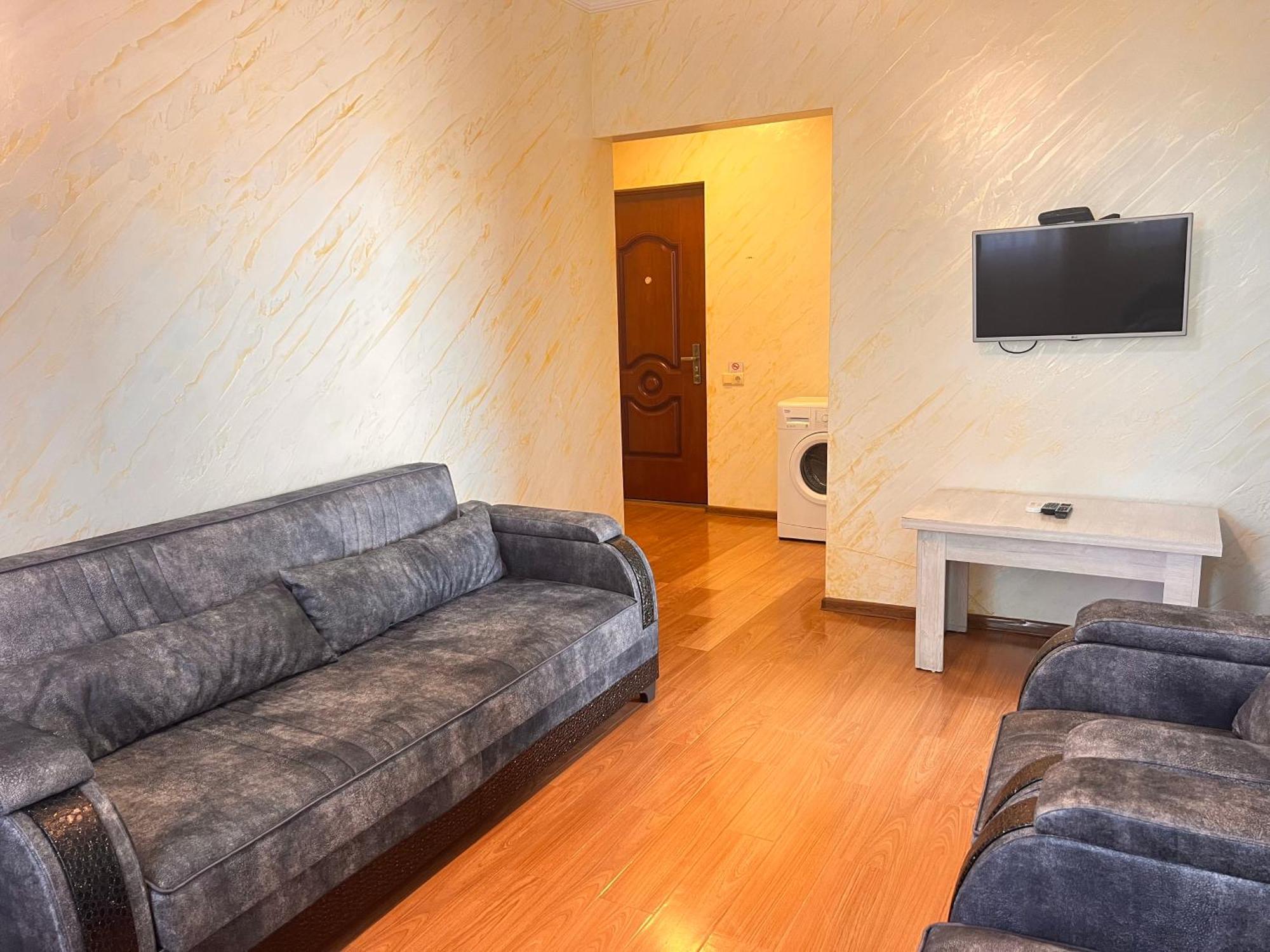 Apartments Nita バトゥーミ エクステリア 写真