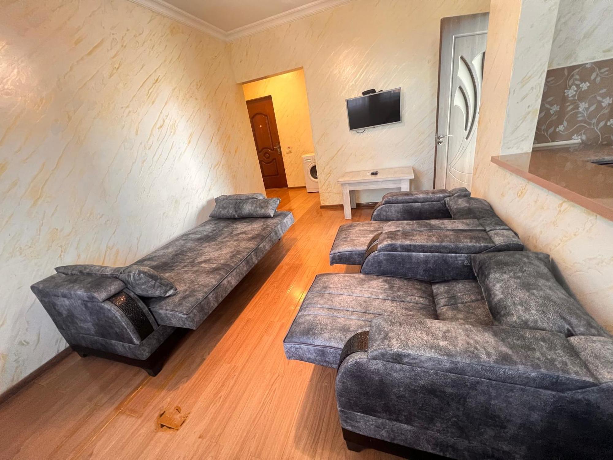Apartments Nita バトゥーミ エクステリア 写真
